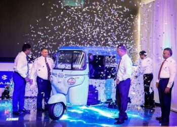 பஜாஜ் மின்சார முச்சக்கரவண்டியை – இலங்கையில் அறிமுகம் செய்த டேவீட் பீரிஸ் மோட்டார் கம்பனி