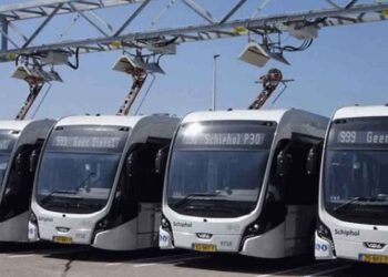 இலங்கைக்கு நூறு மின்சார பேருந்துகளை வழங்கும் சீனா!