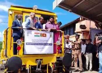 புயலால் சேதமடைந்த வடக்கு ரயில் பாதை புனரமைப்பு பணிகள் ஆரம்பம்