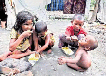 இலங்கையின் மொத்த சனத்தொகையில் நான்கில் ஒருபங்கு மக்கள் வறுமையில்..