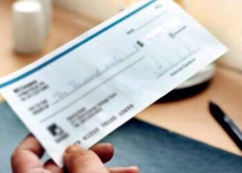 டித்வா சூறாவளியால் பாதித்த வீடுகளை அமைக்க வழங்கிய காசோலைகள் திரும்பியது – பயனாளிகள் குழப்பம்!