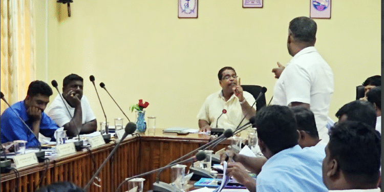 மானிப்பாய் பிரதேச சபையில் – கணக்கறிக்கையால் பரபரப்பு