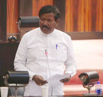 மிகை ஊழியர், அதிபர்களின் பிரச்சினைகள் தொடர்பில் – நாடாளுமன்றில் கேள்விகளை முன்வைத்த ரவிகரன் எம்.பி!