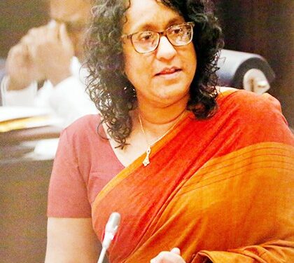 பெருந்தோட்டப் பாடசாலைகளின் பிரச்சினைகள் தொடர்பாக பிரதமர் ஹரிணி அவதானம்