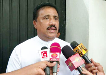 மக்களை பற்றி சிந்திக்காமல் – அரசாங்கம் ராஜபக்ஷக்கள் பற்றி மட்டுமே சிந்திக்கிறது