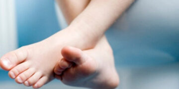 பலாப்பழத்தினால் பறிபோன 2 வயது சிறுமியின் உயிர் – விரக்தியில் நஞ்சருந்திய தந்தை!