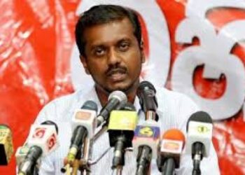 அரச தாதியர்கள் பிரச்சினைக்கு – இரு வாரங்களில் தீர்வு வழங்காவிட்டால் பாரிய பணி பகிஷ்கரிப்புக்கு செல்வோம்