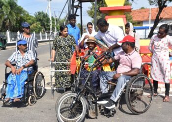 சக்கர நாற்காலியில் இலங்கை முழுவதும் சுற்றுப் பயணம் : 18 நாட்களில் நிறைவு!