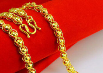 குளிர்பானம் அருந்தக் கொடுத்து – நகை கொள்ளை!