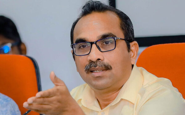 அரசியல் தோல்வியில் எதிர்க்கட்சிகள் கதறல்!