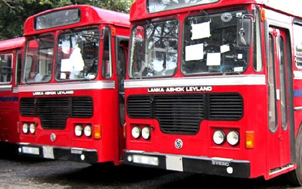 யாழில் 117 பேருந்துகள் மட்டும் இயங்கு நிலையில் – 30 பேருந்துகள் பயன்படுத்த முடியாத நிலையில்!