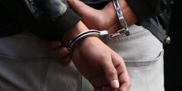 போதைப்பொருள் வியாபாரத்தில் ஈடுபட்ட தாயும், மகனும் கைது!