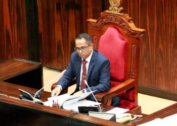 பாராளுமன்ற சேவையாளர்களின் – போதைப்பொருள் பாவனை தொடர்பில் போலி செய்தி குறித்து விசாரிக்க குழு