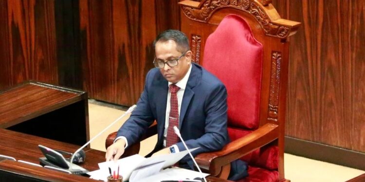 பாராளுமன்ற சேவையாளர்களின் – போதைப்பொருள் பாவனை தொடர்பில் போலி செய்தி குறித்து விசாரிக்க குழு