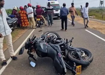 யாழ்ப்பாணம் – மன்னார் (A32) வீதியில் விபத்து : இருவர் படுகாயம்!