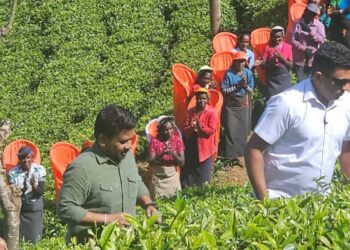 தோட்டத் தொழிலாளர்களுடன் ஜனாதிபதி திடீர் சந்திப்பு!