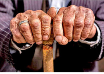 யாழில் வயதான விரக்தியில் உயிர்மாய்த்த முதியவர்!