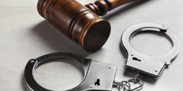 இலஞ்சம் பெற்ற நீதிபதி கைது!