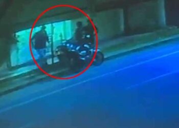 சிறைச்சாலை உத்தியோகத்தரை தாக்கி கொள்ளையில் ஈடுபட்ட கும்பல் கைது!