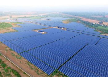 இலங்கையின் மிகப்பெரிய சூரிய சக்தி பூங்கா ஹம்பாந்தோட்டையில்!