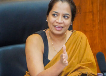 கடும் அரசியல் அழுத்தம் காரணமாக – லங்கா சீனி நிறுவனத் தலைவர் இராஜினாமா