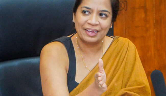 கடும் அரசியல் அழுத்தம் காரணமாக – லங்கா சீனி நிறுவனத் தலைவர் இராஜினாமா