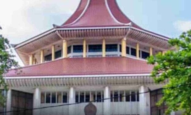 புலமைப்பரிசில் வினாத்தாள் கசிவு : நீதிமன்ற உத்தரவை மீறிய அதிகாரிக்கு எதிராக வழக்கு