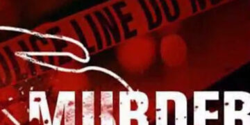 மனைவியின் தலையைத் துண்டித்த கணவன்!