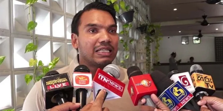 சி.ஐ.டியிலிருந்து வௌியேறினார் நாமல்!