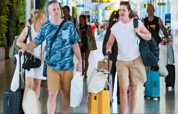 ஜனவரியில் மாத்திரம் 2 இலட்சத்தை கடந்த சுற்றுலாப் பயணிகள்!