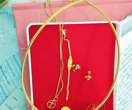 தங்க நகை திருட்டு : பணிப் பெண் கைது!