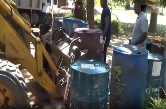 பதுக்கி வைக்கப்பட்ட – 2000 லீற்றர் டீசல் மீட்பு!