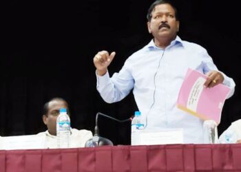 ரவிகரனின் தொடர் அழுத்தத்தால் – உப்பளம் அமைக்கும் பணிகளை நிறுத்த மாவட்ட செயலர் பணிப்பு!