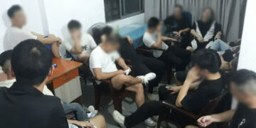 சட்டவிரோதமாக தங்கியிருந்த 125 சீனர்கள் – நேற்று நாடுகடத்தப்பட்டனர்