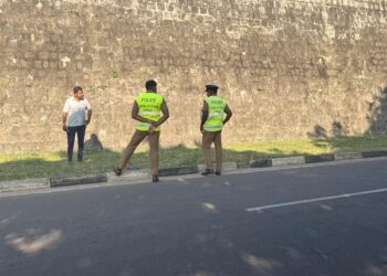 யாழ். பண்ணையில் பயங்கரம் – மோட்டார் சைக்கிளில் சென்ற இளைஞன் மீது வாள்வெட்டு!