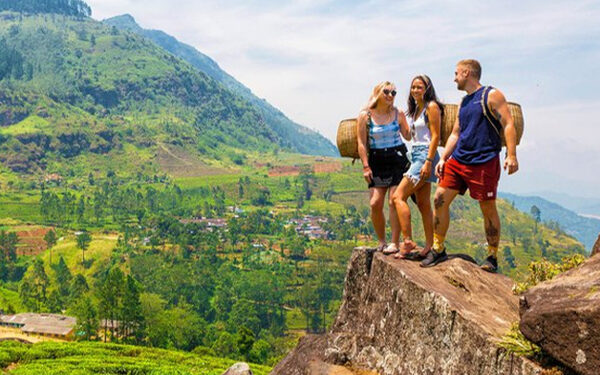 7 இலட்சத்தை நெருங்கிய சுற்றுலாப் பயணிகளின் எண்ணிக்கை