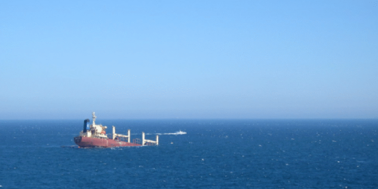 ஈரானிய கடற்படைக் கப்பல் விபத்து : 35 பேர் மீட்பு!