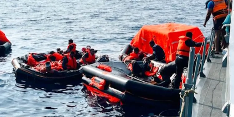 கப்பலில் இருந்து மீட்கப்பட்ட ஈரானியர்களுக்கு இலவச விசா!