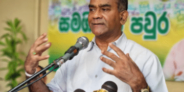 போர்ச் சூழலை காரணம் காட்டி எரிபொருள், எரிவாயு விலை உயர்வு!