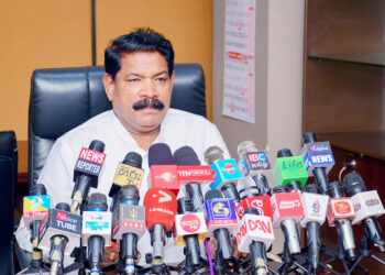 கரைவரை மீன்பிடிக்கு தடை விதிக்கவில்லை