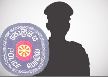 5000 ரூபா பணத்தை பலவந்தமாக பெற்ற – இரண்டு பொலிஸார் பணி இடைநீக்கம்