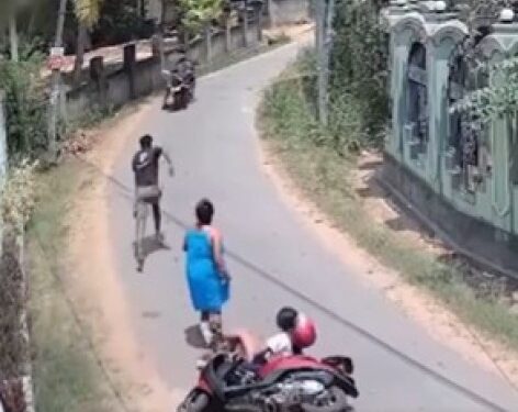 வீதியில் பயணித்த பெண்ணின் சங்கிலியை அறுத்தவர் கைது!