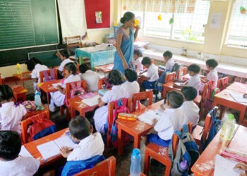 பாடசாலைகளை மூடும் திட்டம் அரசிடமில்லை!