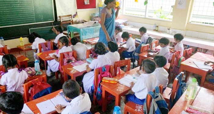 பாடசாலைகளை மூடும் திட்டம் அரசிடமில்லை!