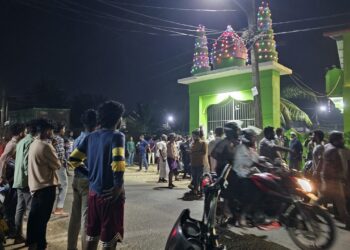 யாழ். பள்ளிவாசலுக்குள் வாளுடன் புகுந்த நபர்!