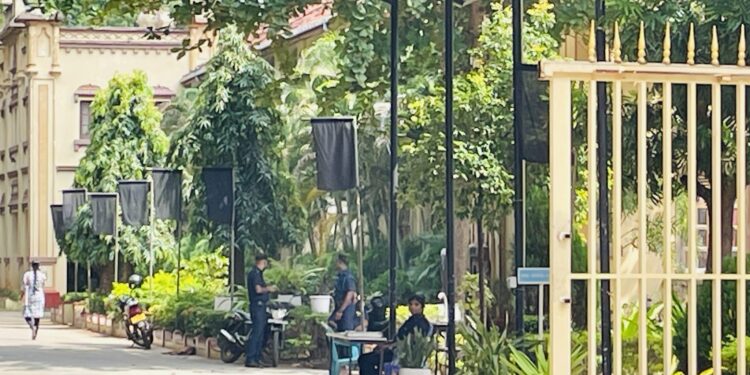 சுதந்திர தினத்தில் பறந்த கறுப்புக் கொடி