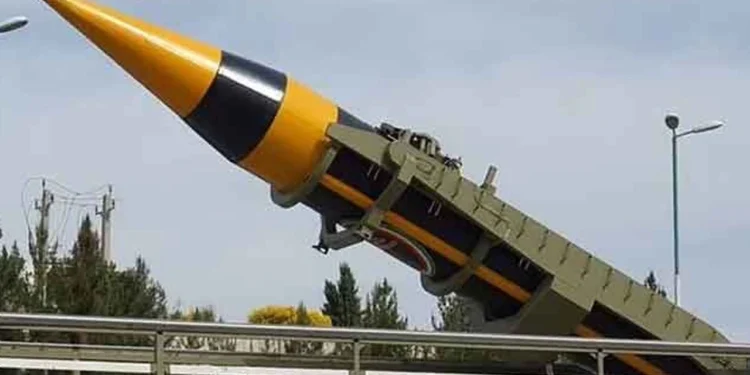 இஸ்ரேலை தாக்க களமிறக்கப்பட்டது ஈரானின் அதிநவீன ஏவுகணை!