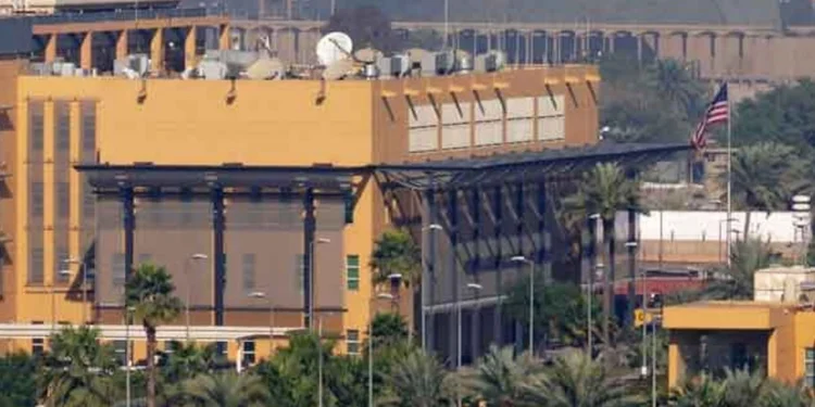 ஈராக்கில் உள்ள அமெரிக்க தூதரக வளாகத்தில் ஏவுகணைத் தாக்குதல்!