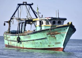 மன்னார் கடற்பரப்பில் 5 தமிழக மீனவர்கள் கைது!