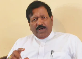 அணைக்கட்டுக்களின் பணிகளை உரிய காலத்திற்குள் – முழுமைப்படுத்தி விவசாயிகளிடம் கையளிக்குக!